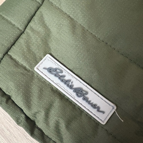 Eddie Bauer Green Quilted Pet Coat with Hood Size Small - Picture 2 of 5